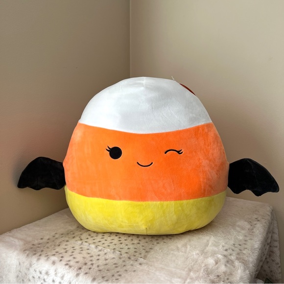 Squishmallows Toys 222 Nwt 6 Casey The Candy Corn Bat Halloween
